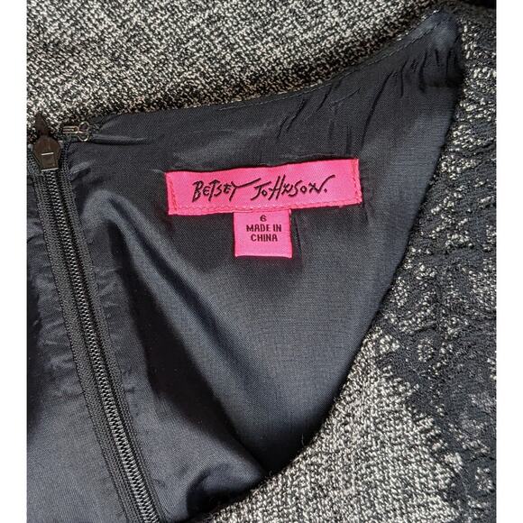 Betsey Johnson Sheath Dress 6 Gray Black Tweed Cap Sleeve Lace Trim Cocktail - Picture 7 of 7